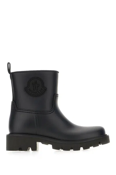 Moncler Boots In Black