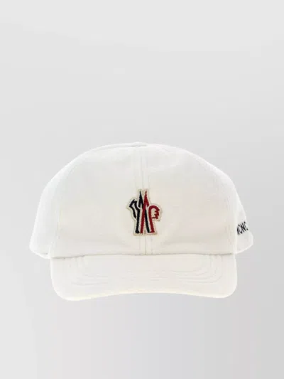 Moncler Branded Emblem Curved Brim Cap In Beige