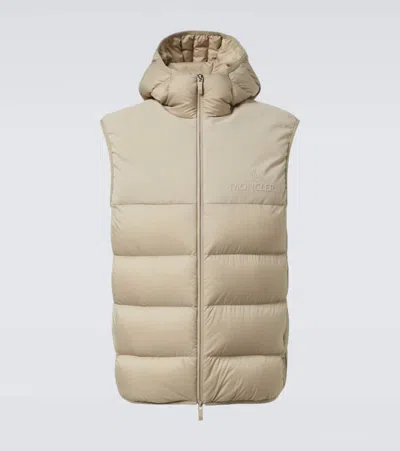 Moncler Bresse Vest In Sand Beige