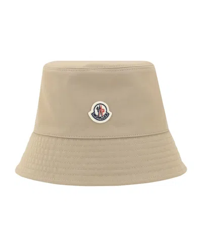 Moncler Bucket Hat In Gold