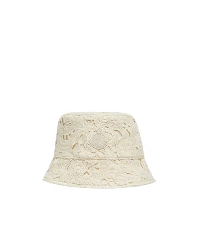 MONCLER MACRAMÉ BUCKET HAT