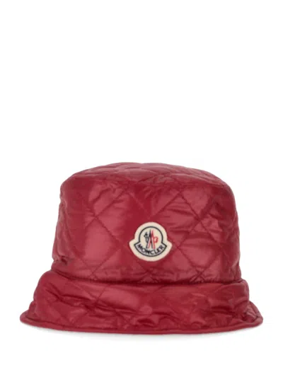 Moncler Bucket Hat In Red