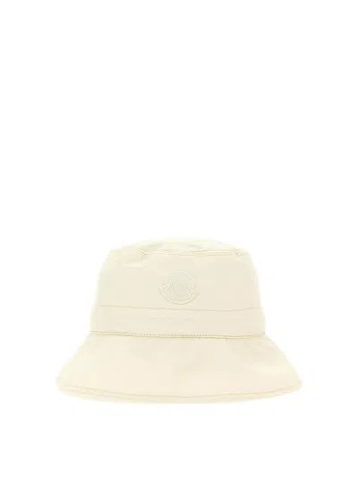 MONCLER BUCKET HAT WITH LOGO