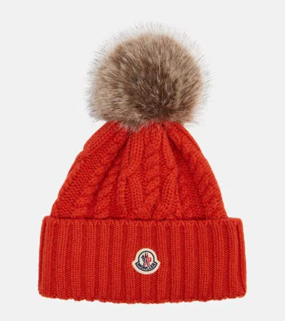 Moncler Cable-knit Cashmere And Wool-blend Beanie In Red