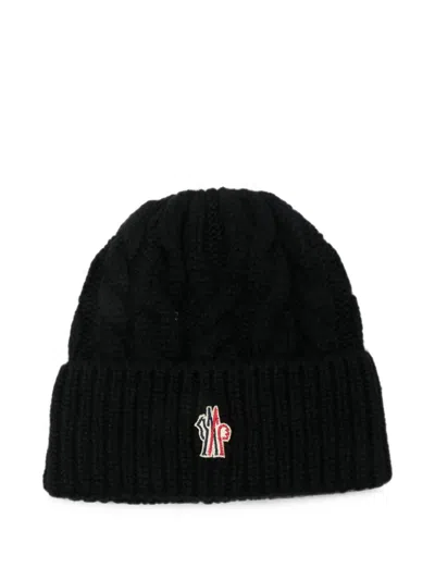 Moncler Cable-knit Logo-patch Beanie Hat In Red