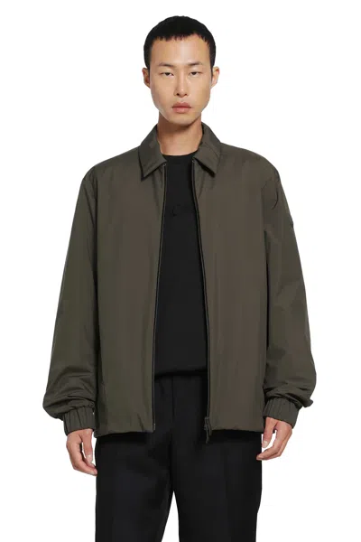 Moncler Caramantran Down Shirt Jacket In Green