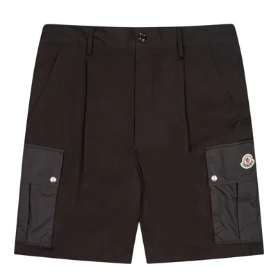 Moncler Cargo Shorts In Black