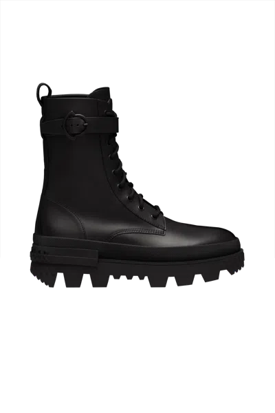 Moncler Carinne Lace-up Boots In Black
