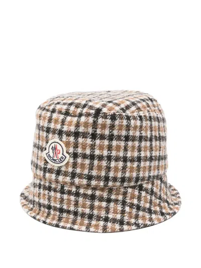 Moncler Checked Bucket Hat In Neutral