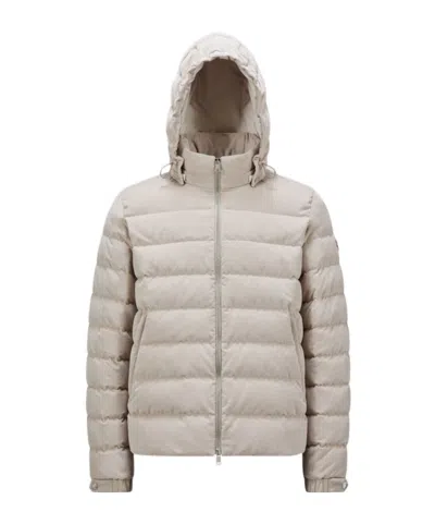 Moncler Chionea Short Down Jacket In Gray