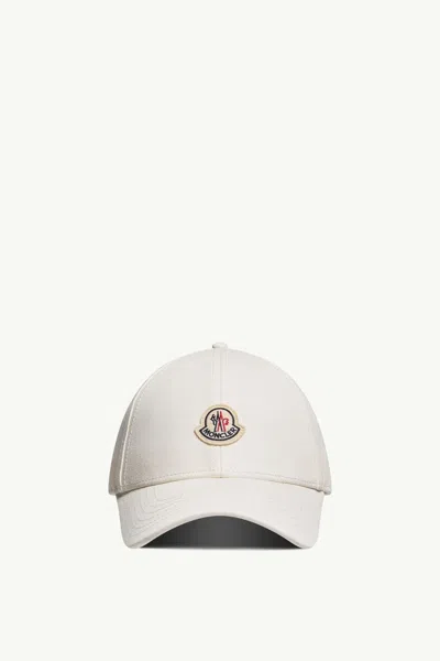 Moncler Classic Baseball Cap For Men In Neutral