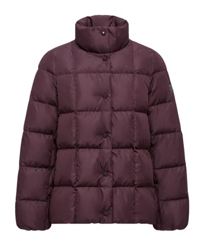 Moncler Cochevinne Square-quilted Short Down Jacket In Purple