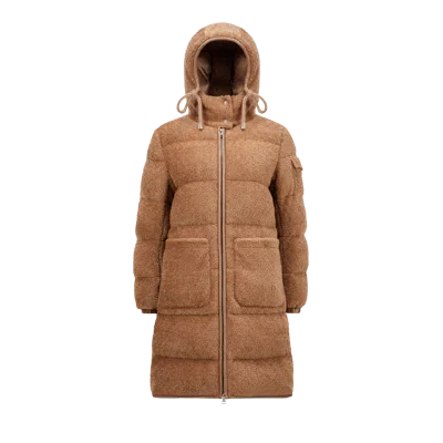 Moncler Collection Doudoune Longue Belcastel En Teddy In Brown