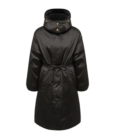 Moncler Contemplatif Hodded Long Down Parka In Black