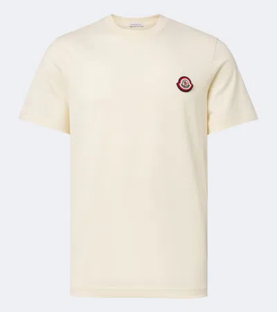 Moncler Short Sleeve T Shirt Embroidered Logo In Black