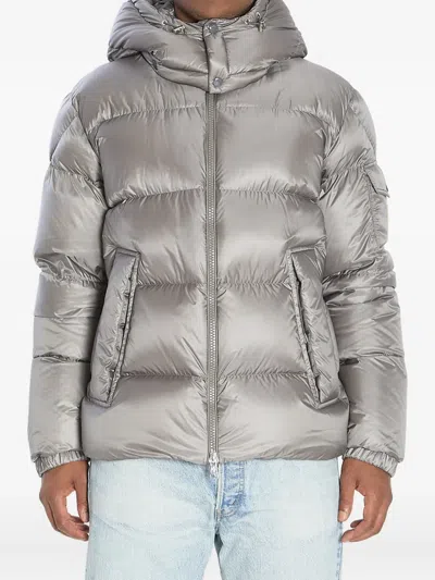 Moncler Couyere Hooded Puffer Jacket In Silver