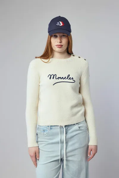 Moncler Embroidered Logo Crop Crewneck Sweater In Neutral