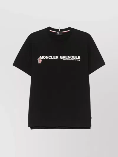 Moncler Crew Neck Short Sleeve Straight Hem T-shirt In Black