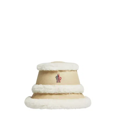 MONCLER REVERSIBLE SHEARLING BUCKET HAT