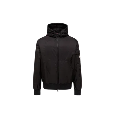 Moncler Poiliot Hooded Short Down Jacket In Black