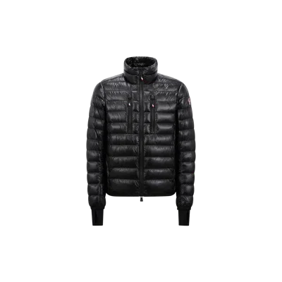 Moncler Logo-patch Zipped Padded Jacket In Black