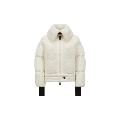 Moncler Doudoune Courte Risoul En Laine In White
