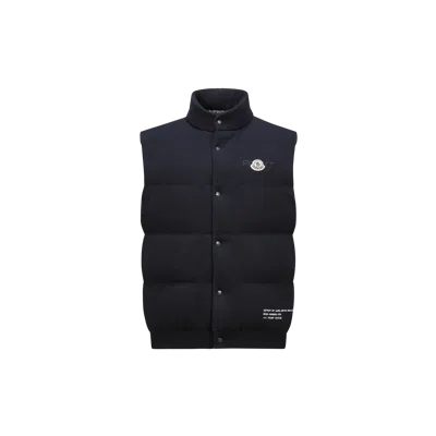 Moncler Men's Button Up Padded Vest In Black