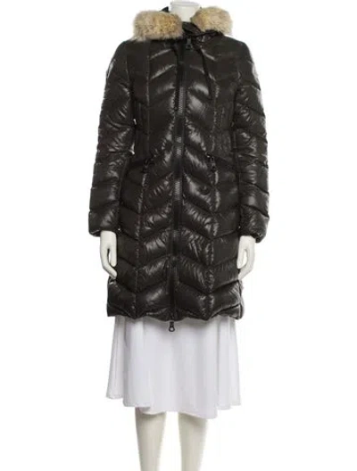 Pre-owned Moncler Down Down Coat In Green