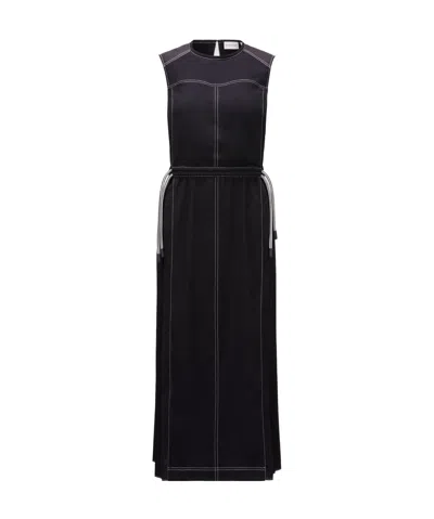 Moncler Draw The Rope To Pull In The Waist Dress In Black