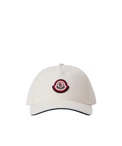 Moncler Embroidered Logo Baseball Cap In Gray