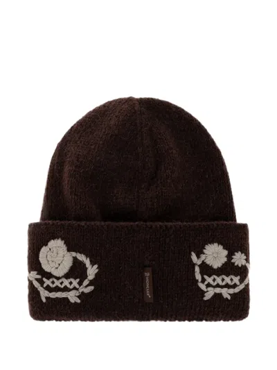 Moncler Embroidered-knit Beanie Hat In Brown