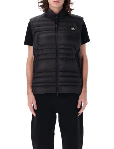 MONCLER MONCLER EMEISHAN SNAKE-QUILTED DOWN GILET