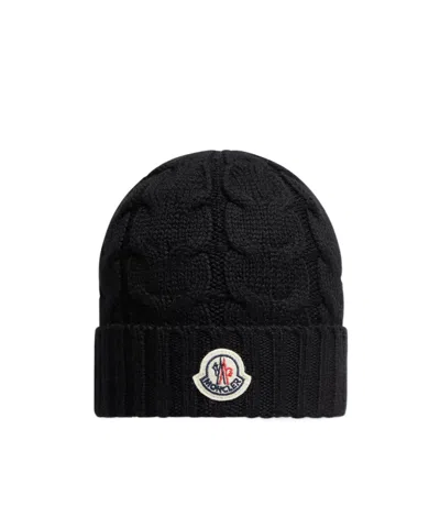 Moncler Enfant Logo Patch Cable-knitted Beanie In Black