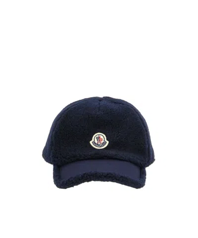 Moncler Enfant Logo Patch Fleece Cap In Black