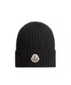 Moncler Enfant Logo Patch Knitted Beanie In Black