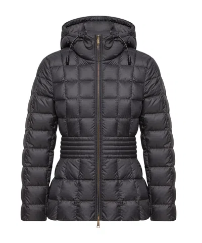 Moncler Engoulevent Square Quilted Hooded Short Down Jacket In Black