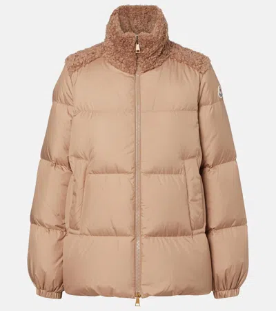 Moncler Daunenjacke Esnaie Mit Teddyfleece In Brown