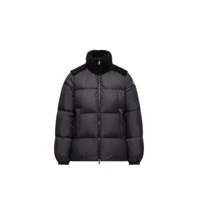 Moncler Doudoune Avec Bordures En Teddy Esnaie, Femme, Noir, Taille: 4 In Black