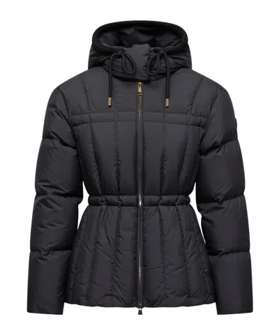 Moncler Estom Vertical-quilted Hooded Short Down Jacket In Black