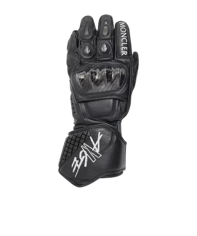 Moncler Five Finger Gloves In Black