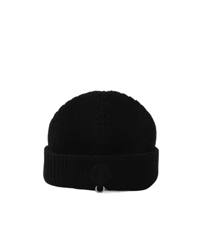 Moncler Flanged Hat In Black