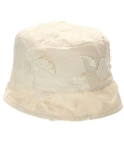 Moncler Floral Bucket Hat In Neutral