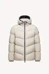 Moncler Doudoune Courte À Capuche Forez