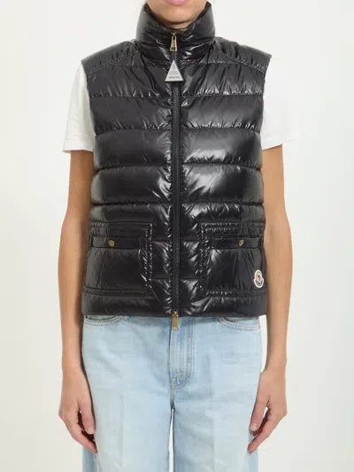 Moncler Frelon Down Vest In Black