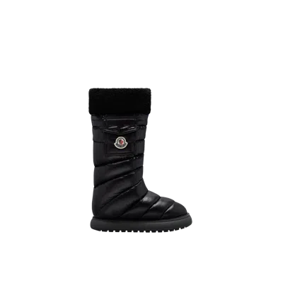 Moncler Gaia Pocket Boots In Black