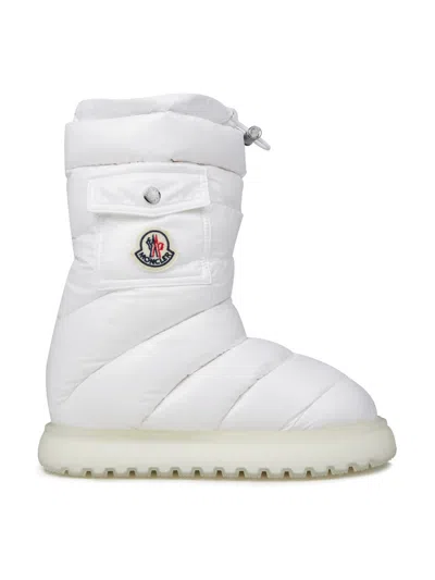 Moncler Gaia Pocket Mid Padded Snow Boots In White