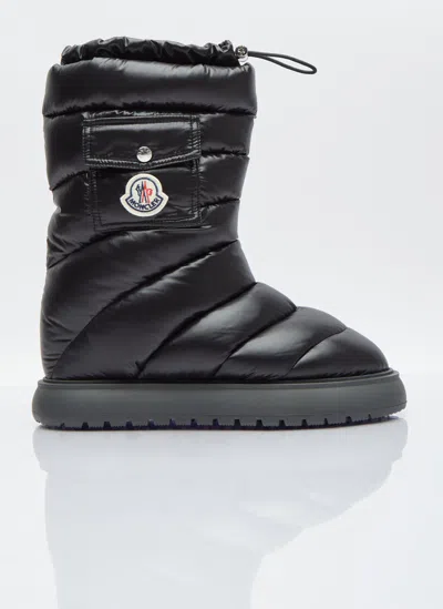 Moncler Gaia Pocket Puffer Snow Boot In Black