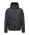 Moncler Doudoune Courte À Capuche Galion In Black