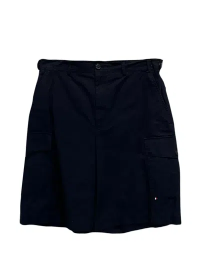 Moncler Garbadine Cargo Shorts In Black