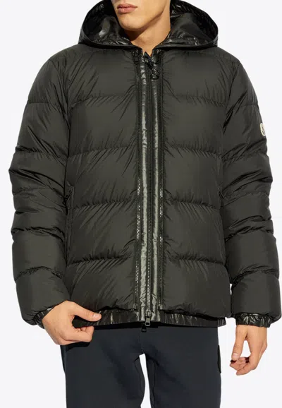 Moncler Garoa Down Hooded Jacket In Black